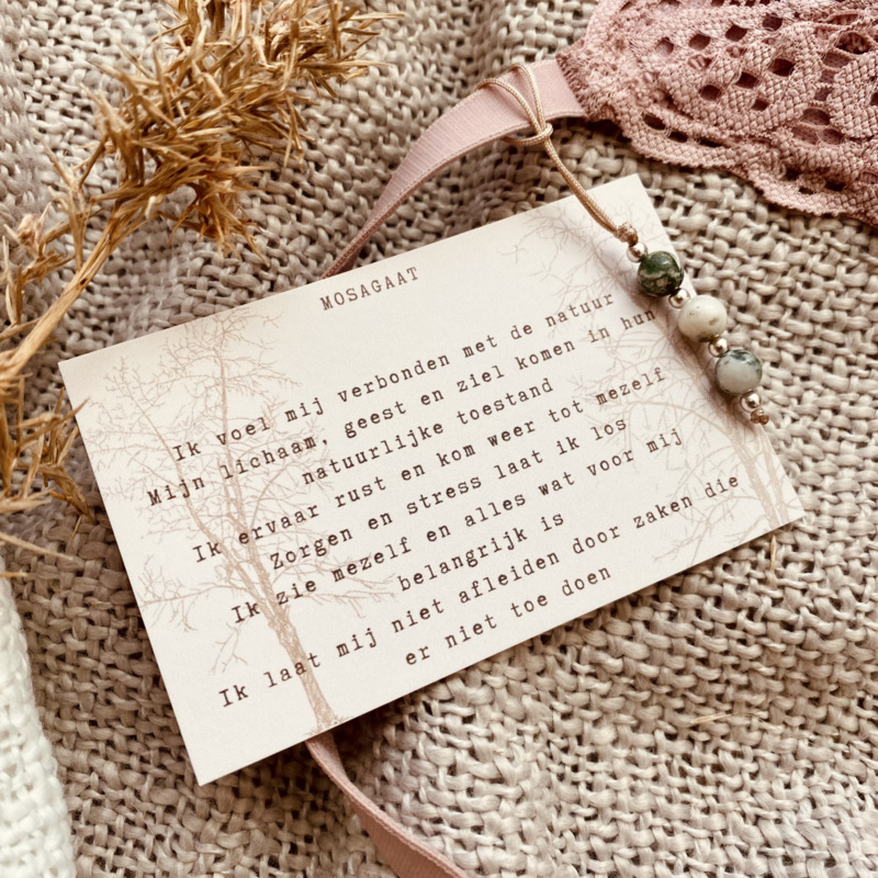 Typisch Shanna | BH edelsteenhanger | Mosagaat Typisch Shanna | BH edelsteenhanger | Mosagaat