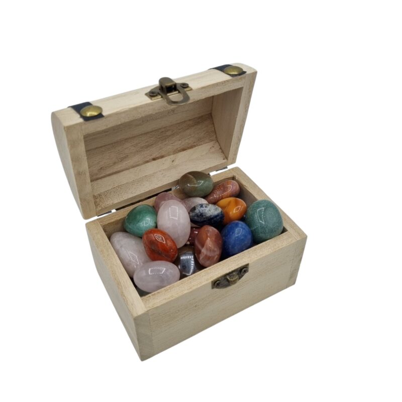 Schatkist met edelstenen