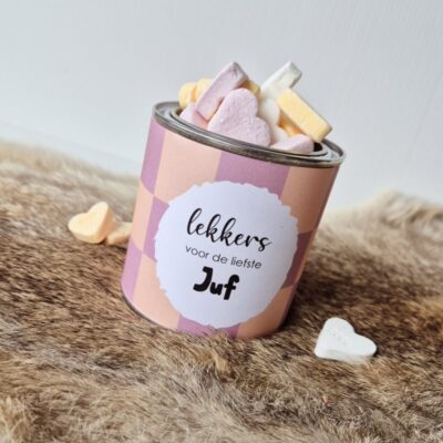 Gevuld snoepblikje met wikkel | Lekkers voor de liefste juf