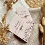 Typisch Shanna | Edelsteen armbandje met postcard | A Flower To Cheer You Up