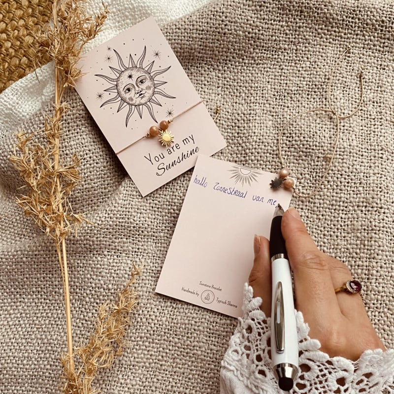 Typisch Shanna | Edelsteen armbandje met postcard | You are my sunshine